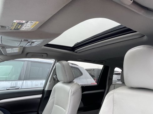 Used 2016 Toyota Highlander XLE image 5