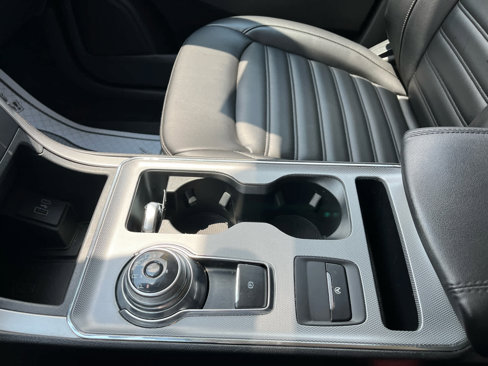 Used 2022 Ford Edge SEL w/ Convenience Package image 22