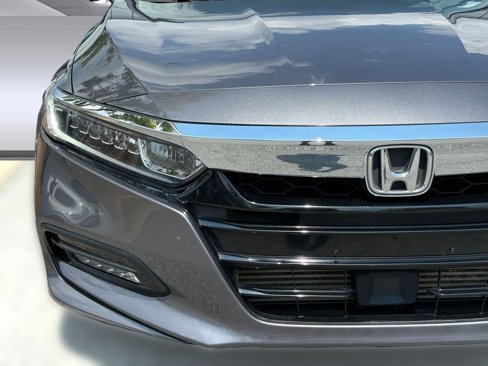 Used 2018 Honda Accord EX image 11