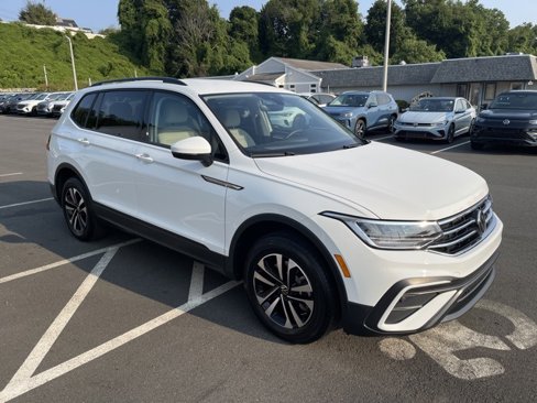 Certified 2024 Volkswagen Tiguan S image 4