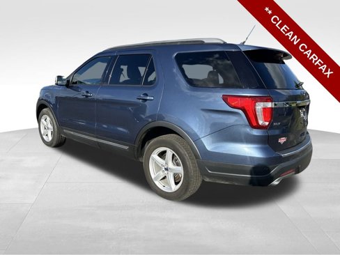 Used 2018 Ford Explorer XLT w/ Equipment Group 202A image 3