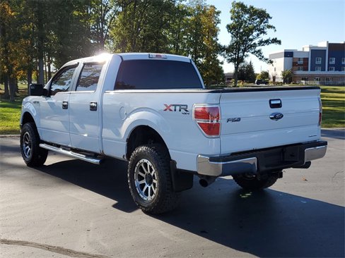 Used 2013 Ford F150 XLT w/ XTR Pkg image 4
