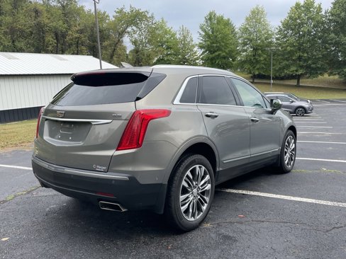 Used 2019 Cadillac XT5 Premium Luxury w/ Driver Assist Package image 3