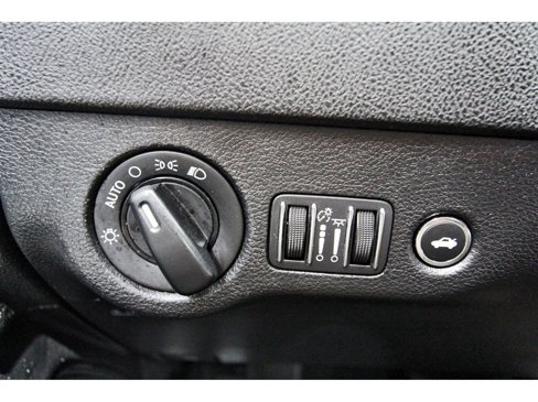 Used 2021 Dodge Charger SXT w/ Blacktop Package image 17