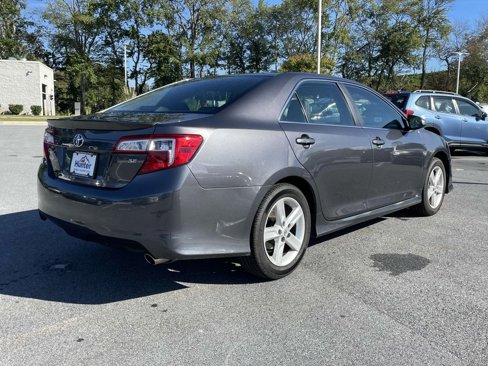 Used 2014 Toyota Camry image 27