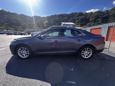 Used 2015 Chevrolet Malibu LT w/ Power Convenience Package image 4