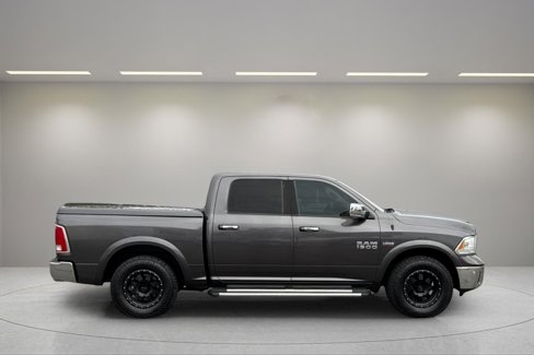 Used 2014 RAM 1500 Laramie w/ Convenience Group image 3