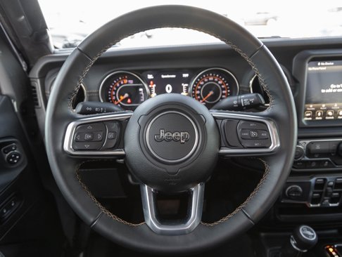 Used 2022 Jeep Gladiator Overland image 13