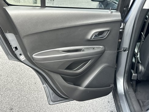 Certified 2019 Chevrolet Trax LT w/ LT Convenience Package image 21