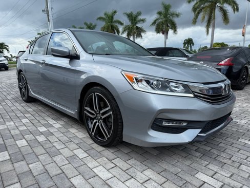 Used 2016 Honda Accord Sport image 1