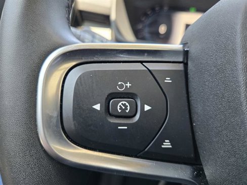 Certified 2023 Volvo XC40 B4 Plus image 15