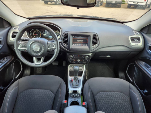 Used 2021 Jeep Compass Sport image 4