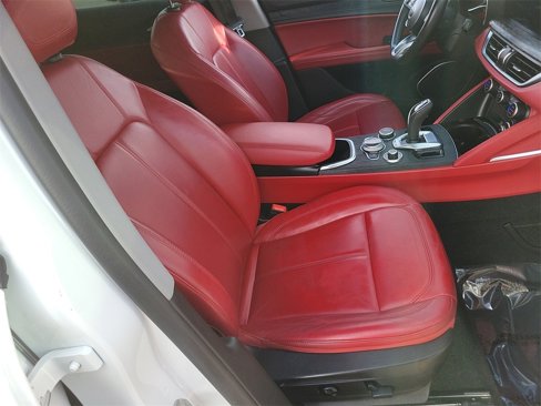 Used 2020 Alfa Romeo Stelvio w/ Nero Edizione image 17