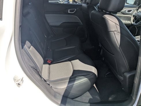 Used 2023 Jeep Compass Latitude w/ Sun and Sound Group image 36