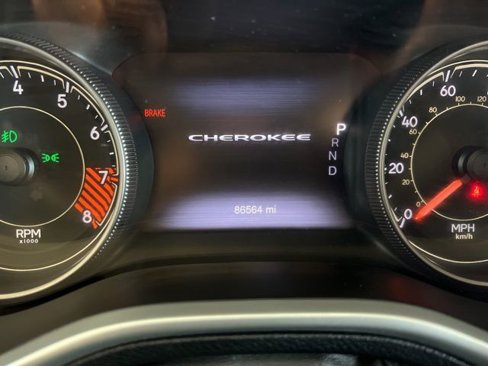 Used 2014 Jeep Cherokee Trailhawk w/ Comfort/Convenience Group image 27