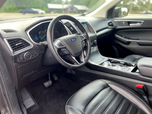 Used 2019 Ford Edge SEL w/ Equipment Group 201A image 17