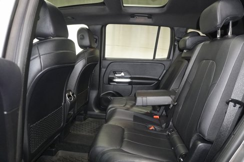 Used 2021 Mercedes-Benz GLB 250 4MATIC image 12