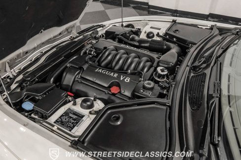 Used 1998 Jaguar XK8 Convertible image 38