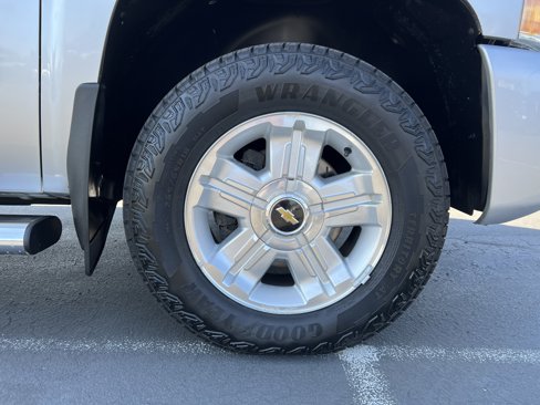 Used 2013 Chevrolet Silverado 1500 LTZ image 11