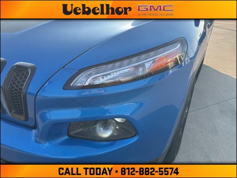 Used 2017 Jeep Cherokee Sport image 14