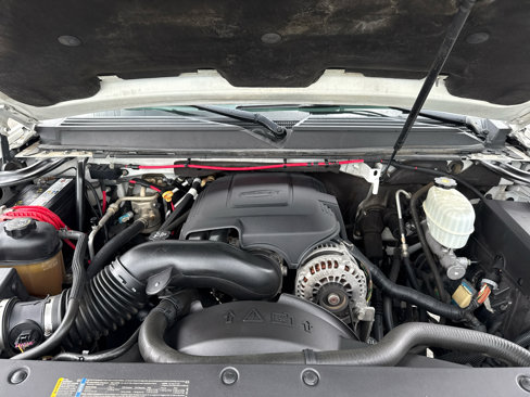 Used 2008 Chevrolet Suburban 2500 w/ Skid Plate Package image 31