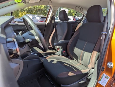 Used 2021 Nissan Versa SR w/ Convenience Package image 25