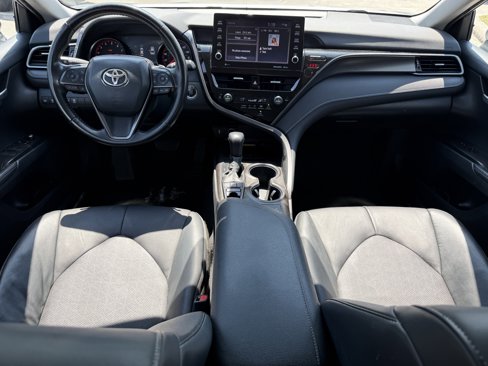 Used 2023 Toyota Camry XSE image 13