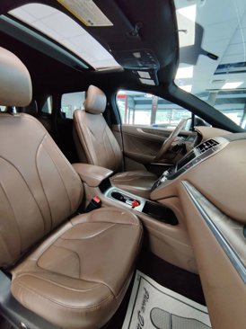 Used 2017 Lincoln MKC Reserve image 9