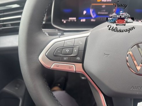 New 2025 Volkswagen Jetta SE image 10