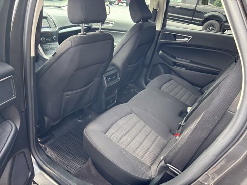 Used 2020 Ford Edge SEL image 13
