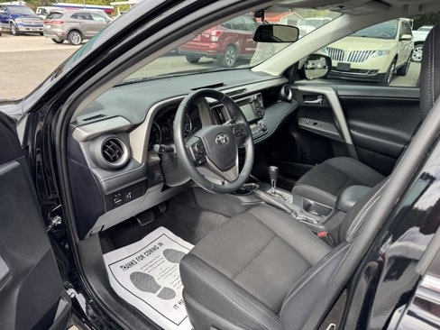 Used 2016 Toyota RAV4 XLE image 2