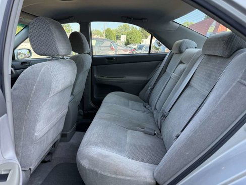 Used 2002 Toyota Camry LE image 12