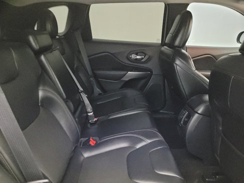 Used 2020 Jeep Cherokee Latitude Plus w/ Cold Weather Group image 19