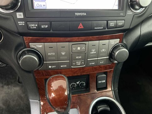 Used 2011 Toyota Highlander Limited image 17