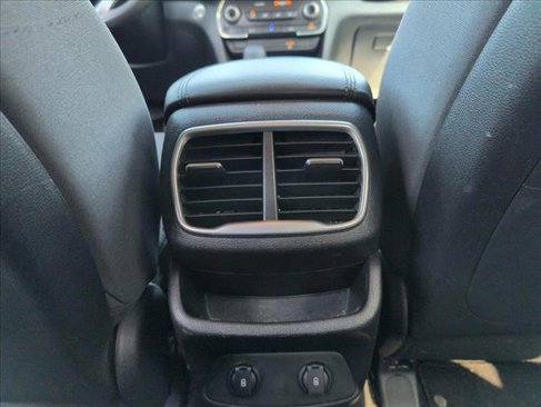 Used 2020 Hyundai Santa Fe SEL image 16
