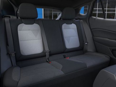 New 2025 Chevrolet Trax RS w/ Sunroof Package image 17