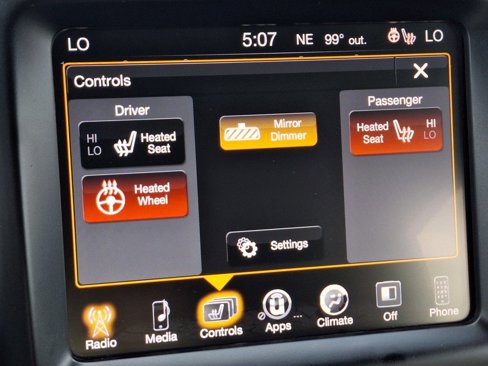 Used 2017 Jeep Cherokee Limited image 22