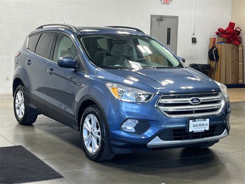 Used 2018 Ford Escape SE image 3