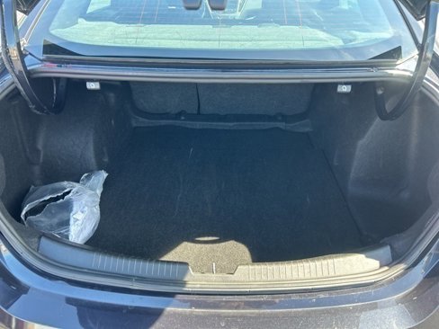 Used 2023 Chevrolet Malibu LT image 11