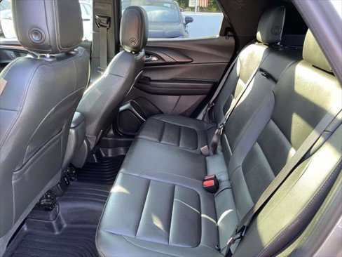 Used 2023 Chevrolet TrailBlazer ACTIV w/ Sun and Liftgate Package image 11