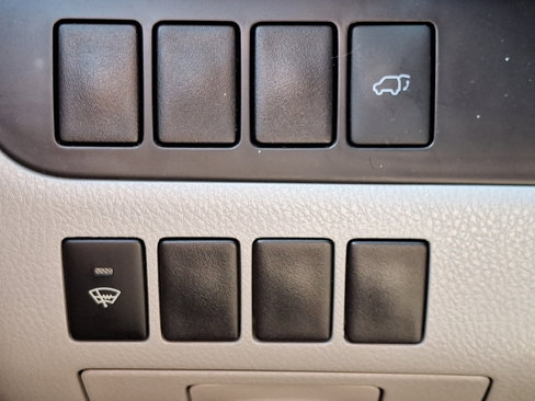 Used 2016 Toyota Highlander XLE image 25
