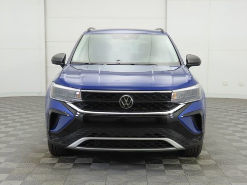 Certified 2024 Volkswagen Taos S image 3