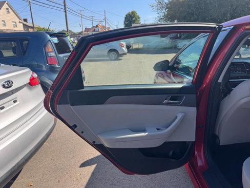 Used 2018 Hyundai Sonata SE image 12
