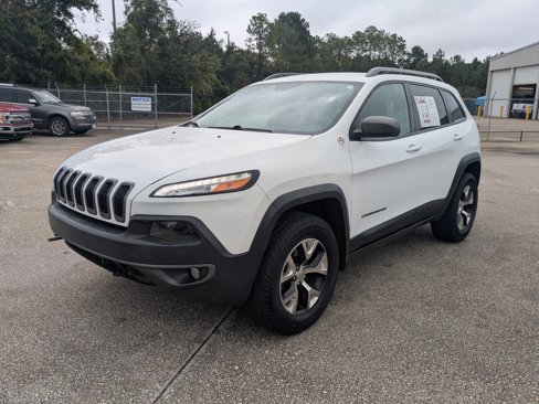 Used 2014 Jeep Cherokee Trailhawk w/ Comfort/Convenience Group image 9