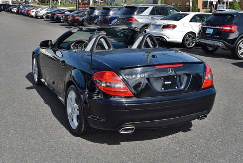 Used 2011 Mercedes-Benz SLK 300 image 20