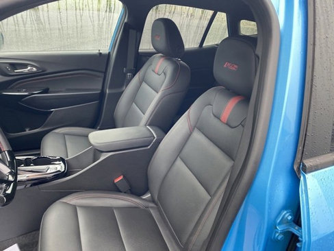 Used 2025 Chevrolet Trax RS image 19