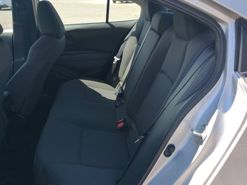 Used 2022 Toyota Corolla LE image 20