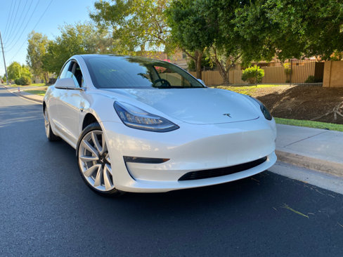 Used 2019 Tesla Model 3 Mid Range image 4