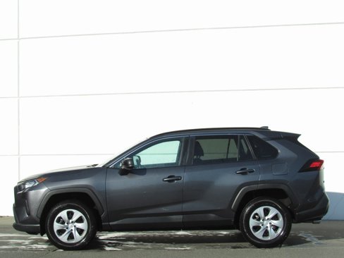 Certified 2020 Toyota RAV4 LE image 4