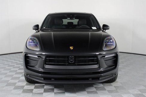 New 2026 Porsche Macan image 10